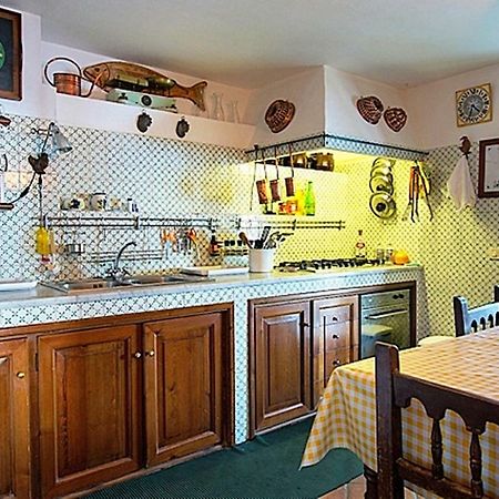 Villa Ulisse Масса-Лубренсе Экстерьер фото